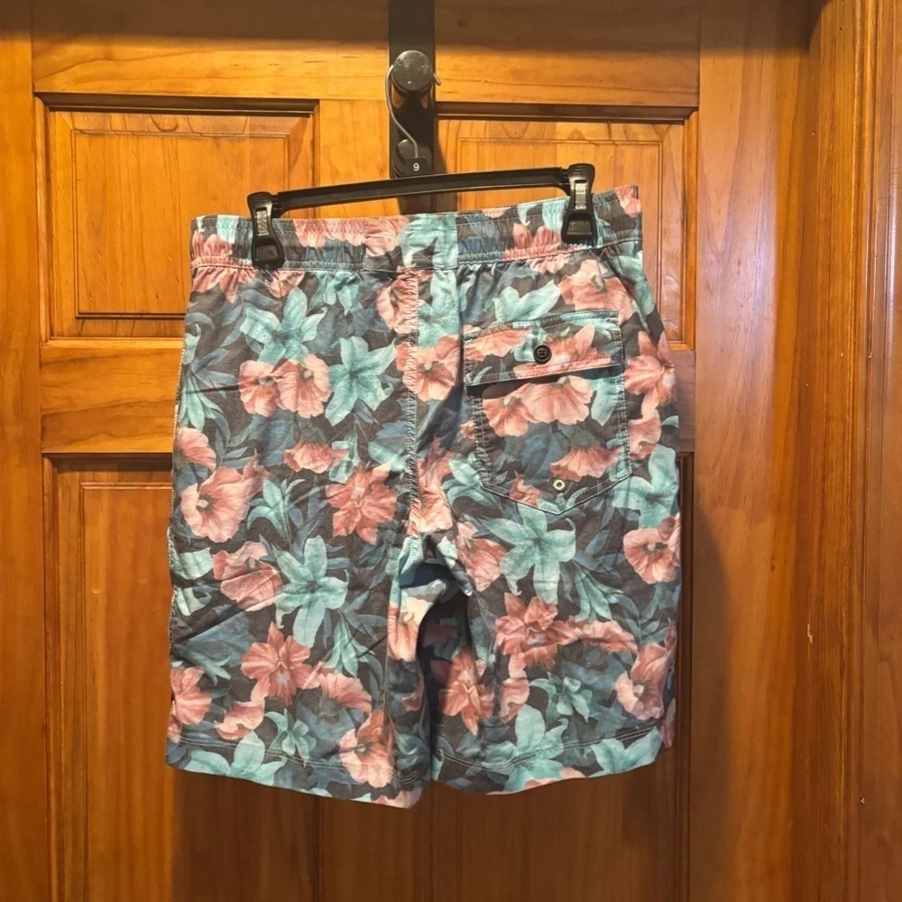 Rails Kian Swim Shorts in Tropical Shadow Small NWOT